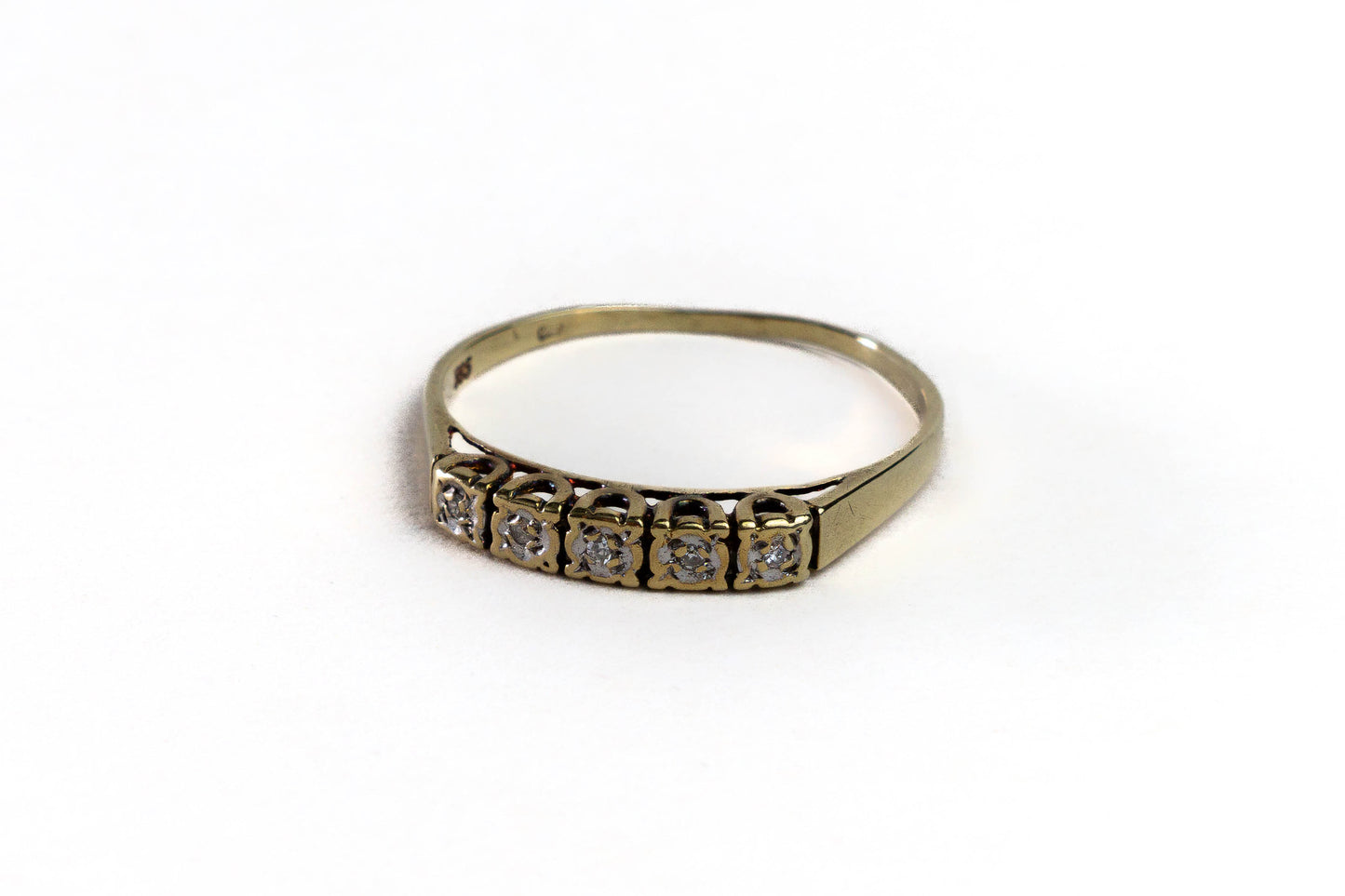 Gouden ring met diamanten